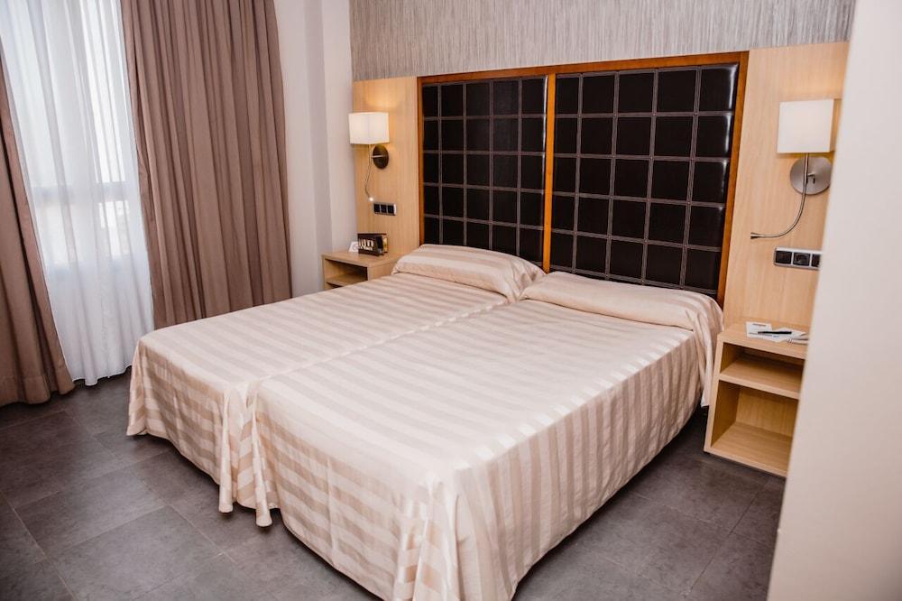 Hotel Salvevir Ejea De Los Caballeros Buitenkant foto
